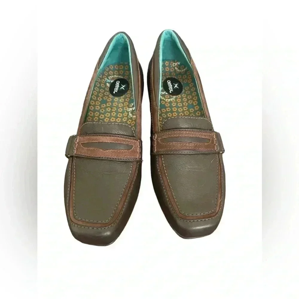 Aetrex Genuine Leather women’s Shoes Size 7.5